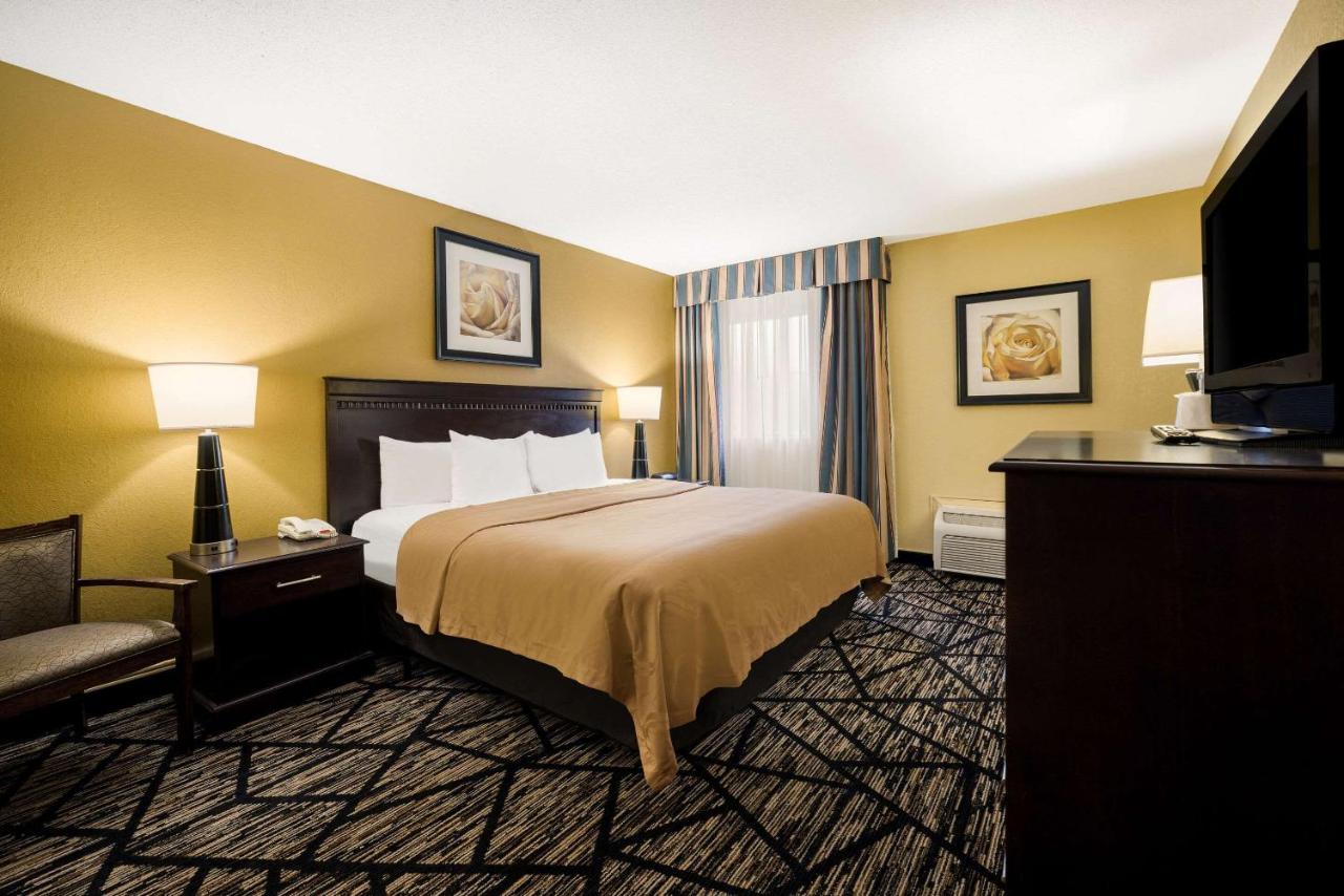 Quality Inn And Suites Fairgrounds - Syracuse Seneca Knolls Exteriör bild