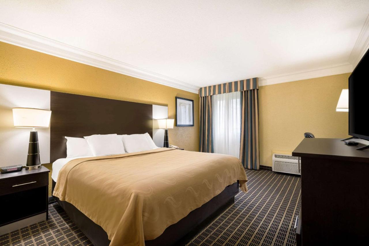Quality Inn And Suites Fairgrounds - Syracuse Seneca Knolls Exteriör bild