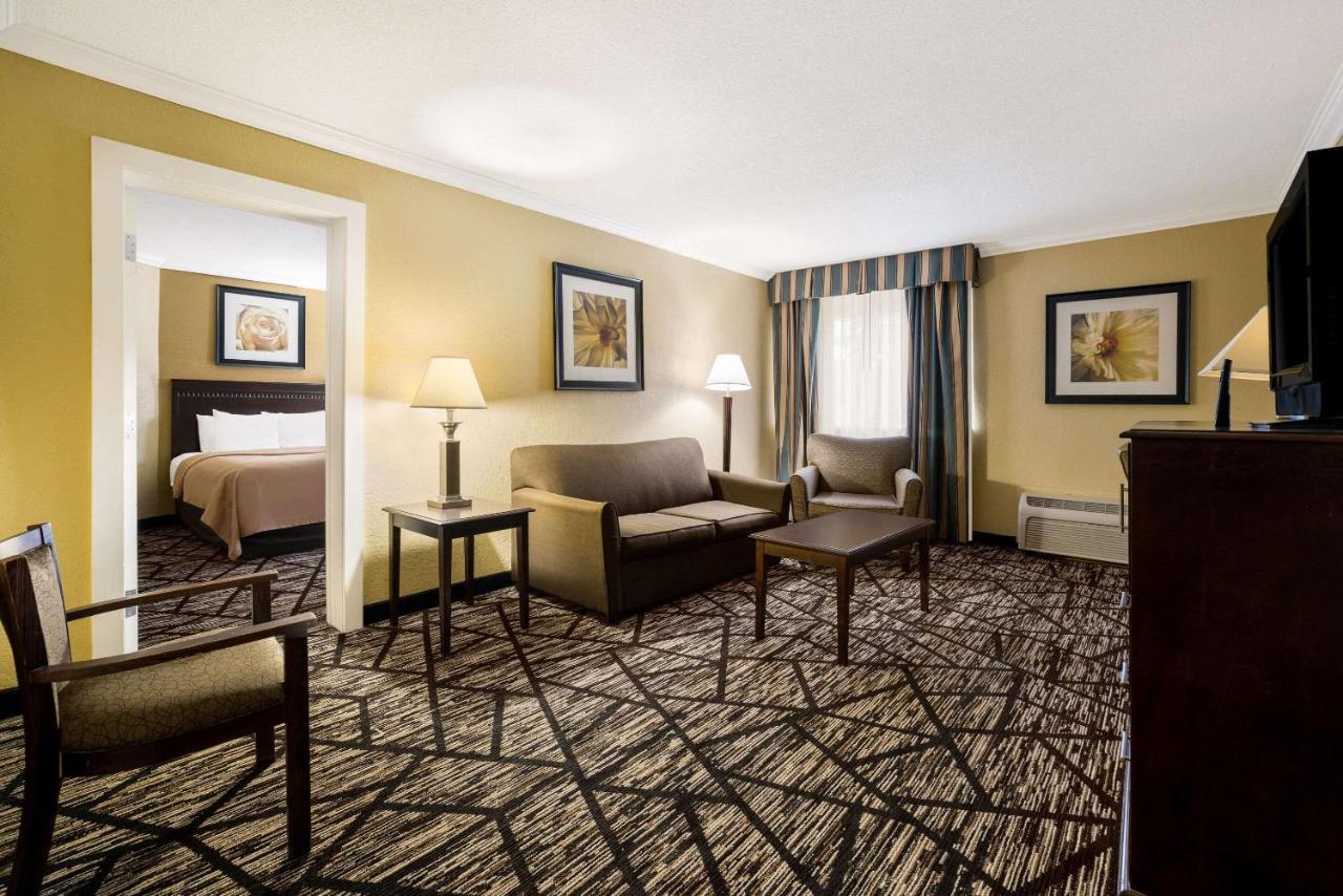 Quality Inn And Suites Fairgrounds - Syracuse Seneca Knolls Exteriör bild