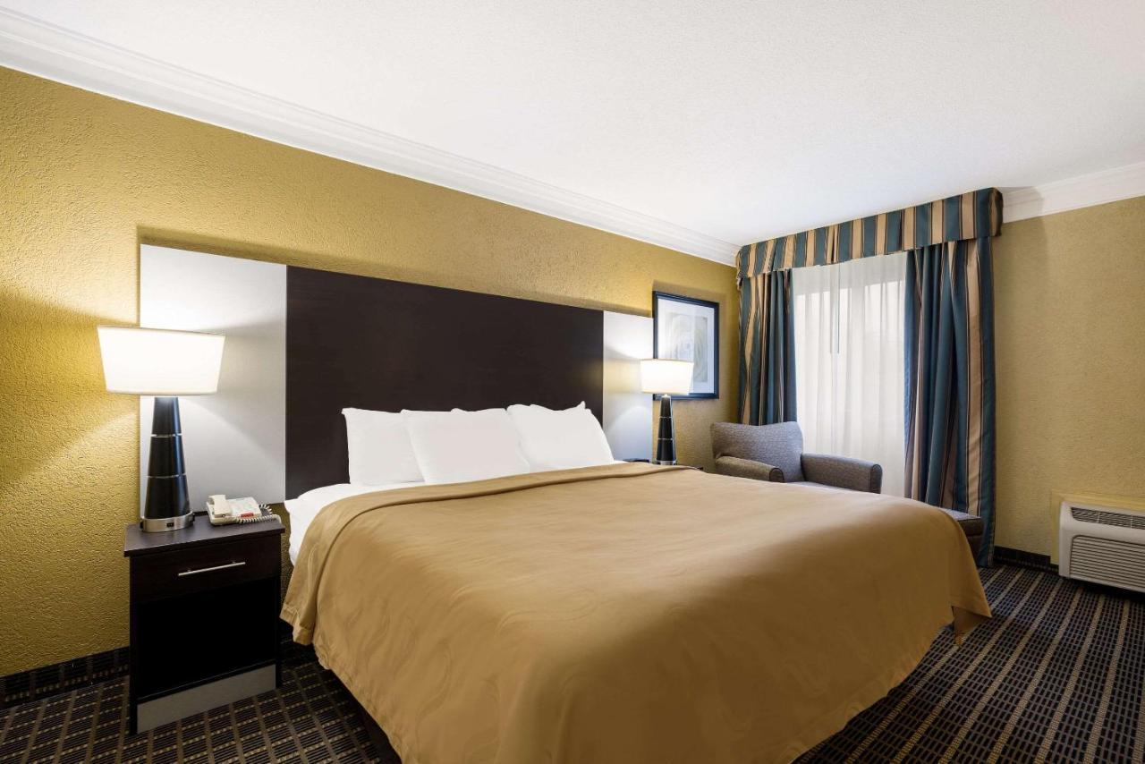 Quality Inn And Suites Fairgrounds - Syracuse Seneca Knolls Exteriör bild